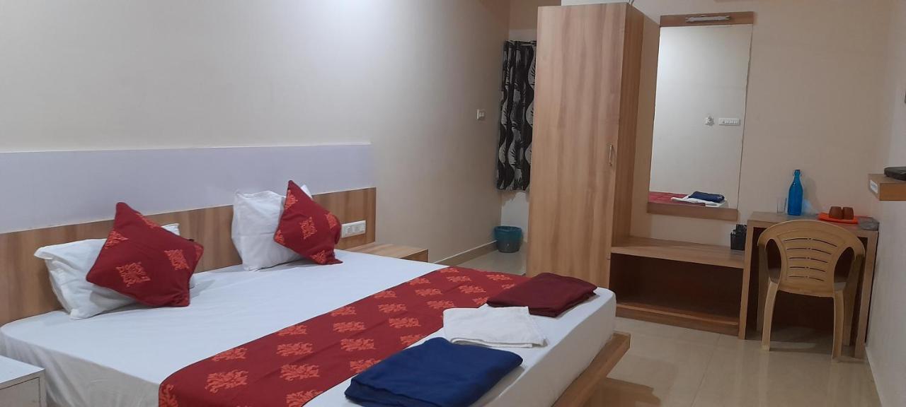 Sai Velan Residency Hotel Dindigul Exterior foto